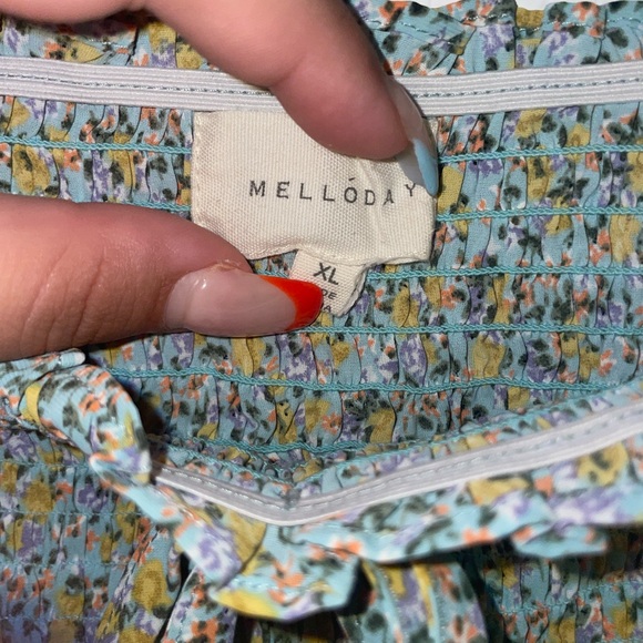 Summer dress from Nordstrom - Picture 2 of 4